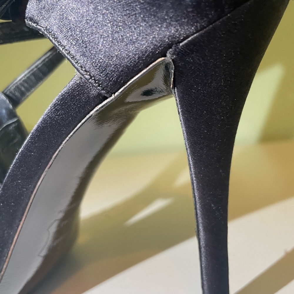 Stuart Weitzman 7.5 black satin heel with blue stones - Picture 5 of 6